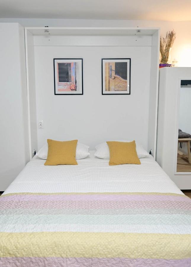 Apartment D & Studio L Dobrinj Exteriér fotografie